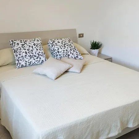 Cucy - Villino In Villa *